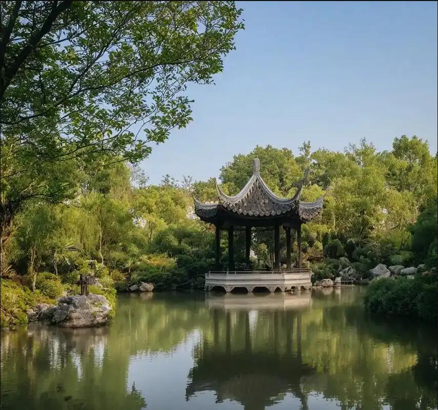 赤峰红山岑迷餐饮有限公司