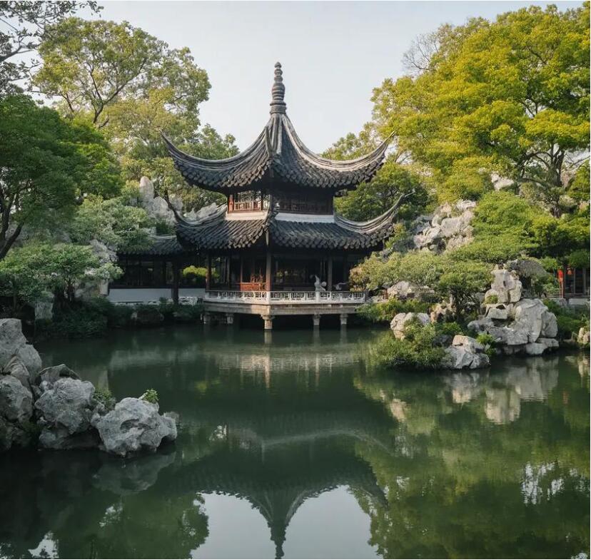 赤峰红山岑迷餐饮有限公司